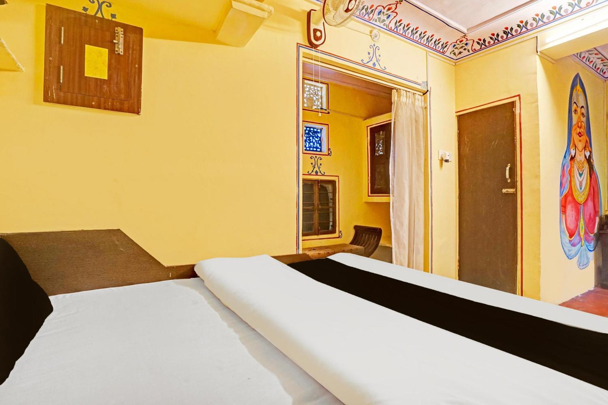 Hotel Super Collection O Ramganj Near Hawa Mahal à Jaipur Extérieur photo
