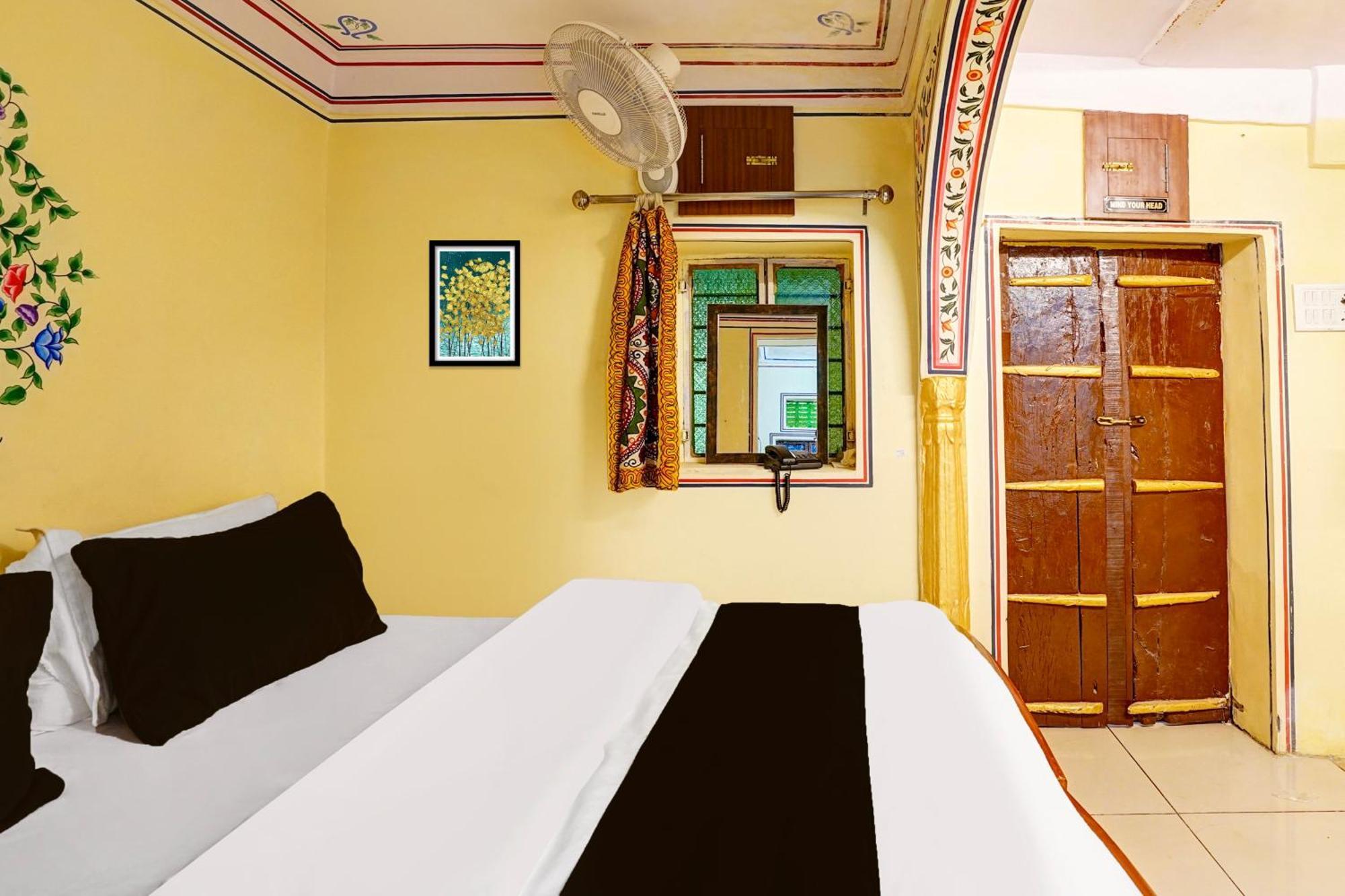 Hotel Super Collection O Ramganj Near Hawa Mahal à Jaipur Extérieur photo